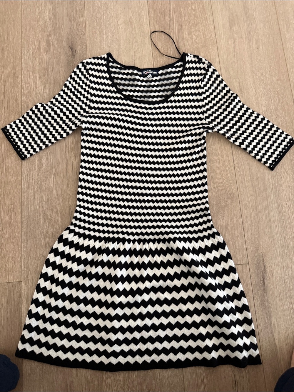 Freshman Black and White Zigzag Knit Mini Dress